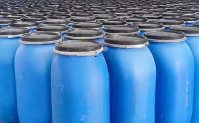 What is asphalt emulsifier and what is its role